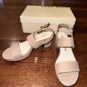 Anne Klein Padrino Strappy Sandals, Women's Size 8 Taupe